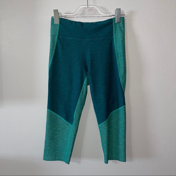 Outdoor Voices Crop Color-block Leggings - Picture 1 of 16